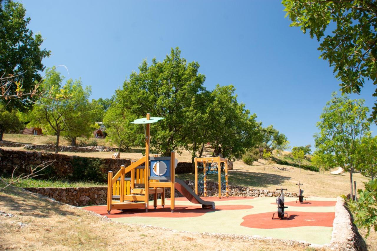 Campasun Camping De L'Aigle Aiguines Esterno foto