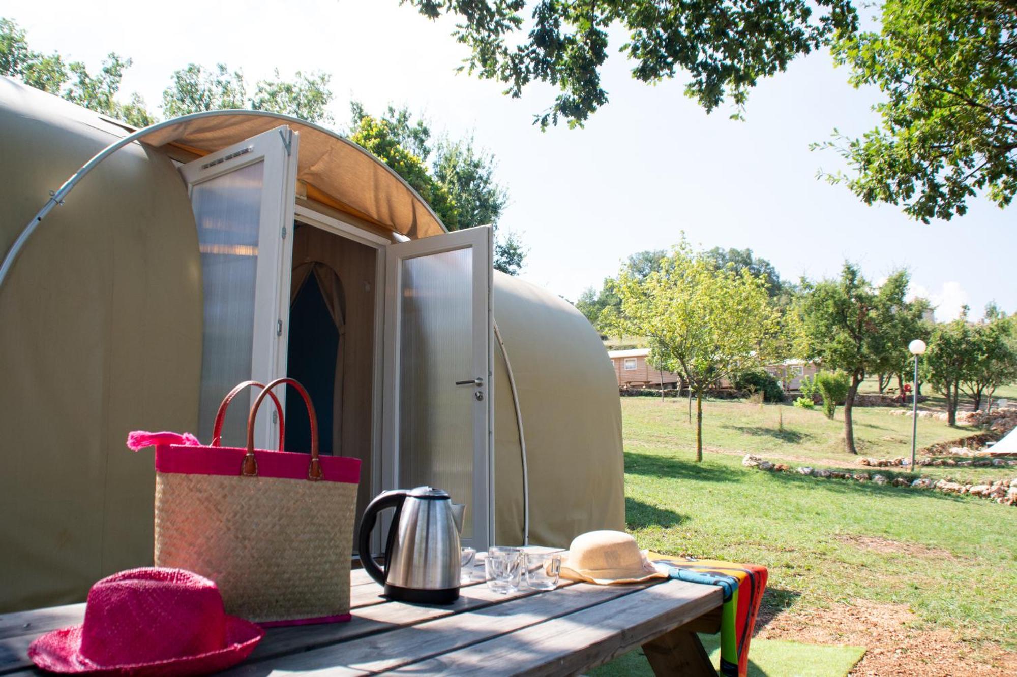 Campasun Camping De L'Aigle Aiguines Esterno foto